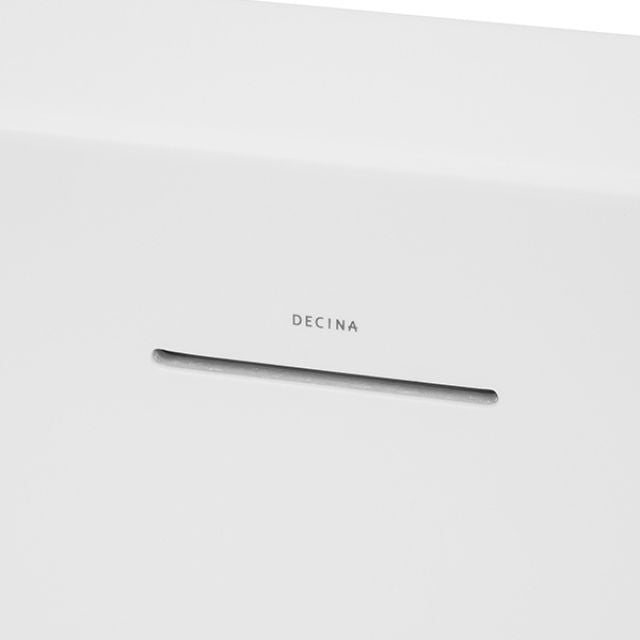 Close-up of Decina Oxford white gloss acrylic bath overflow slot on curved side panel