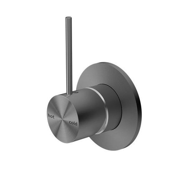 Nero Mecca shower mixer handle-up, 80mm plate, gun metal, single-lever round tap on white background