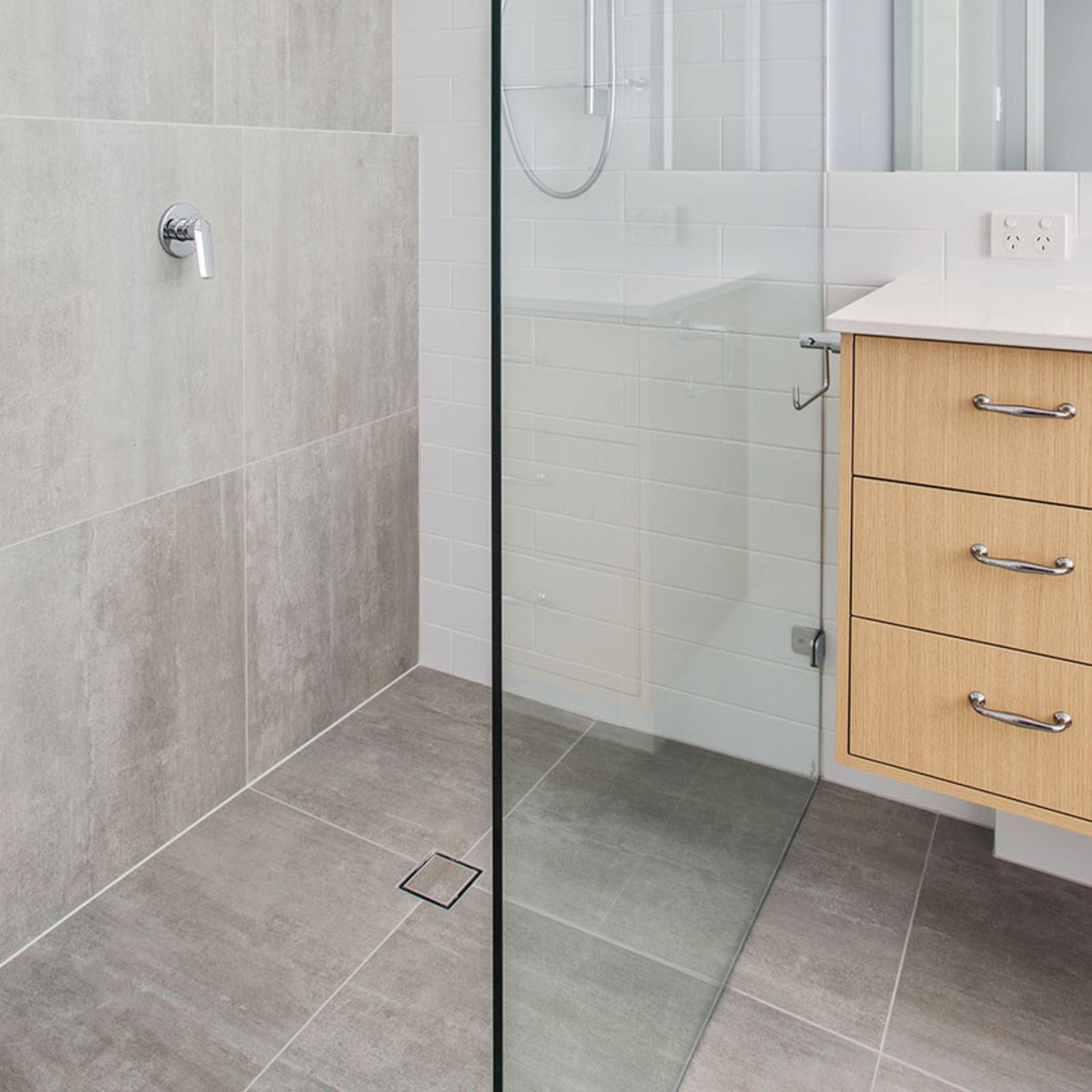 About ART Australia: Lowline Megaflex Square 100mm Brushed Nickel