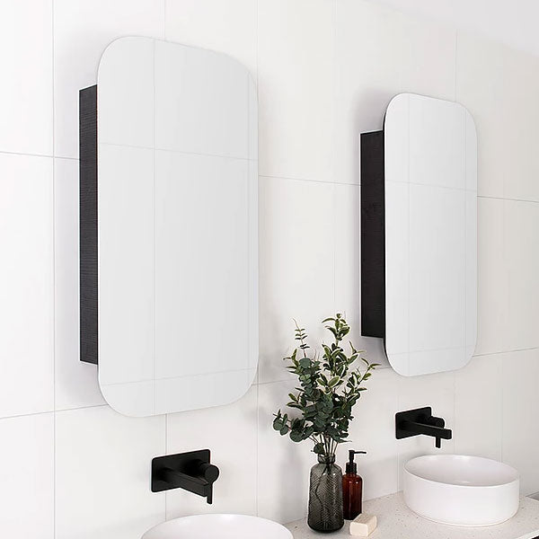 ADP Stadium shaving cabinet in white, wall-mounted rectangular mirrored cabinet with rounded corners in bathroom setting