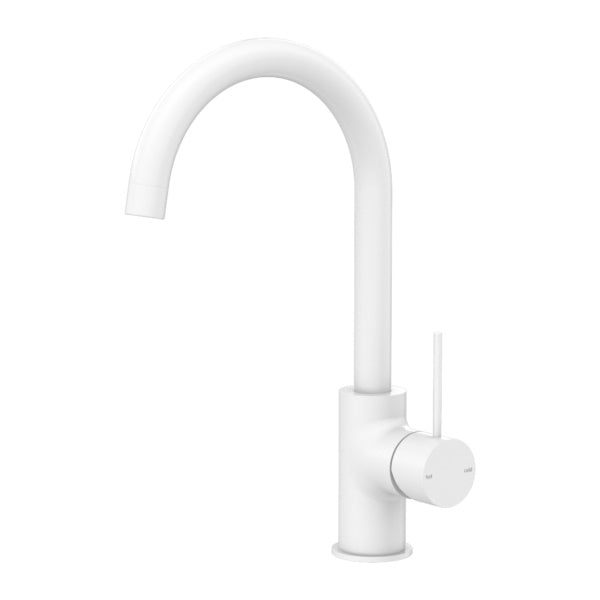 Nero Mecca kitchen mixer tap in matte white, gooseneck sink mixer with side lever on white background