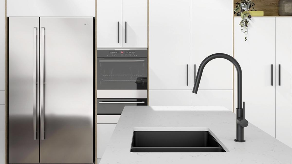 White kitchen with black undermount sink and black gooseneck mixer